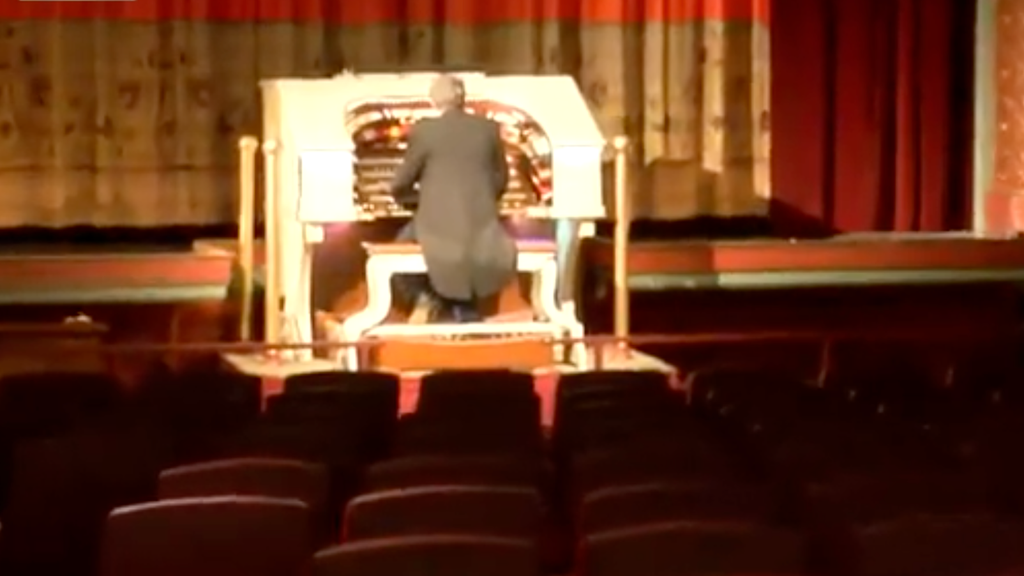 The Heights Theater fell into disrepair in the late 1990s. Now it's turning 100. — WCCO / CBS Minnesota, Bloomington Arts news