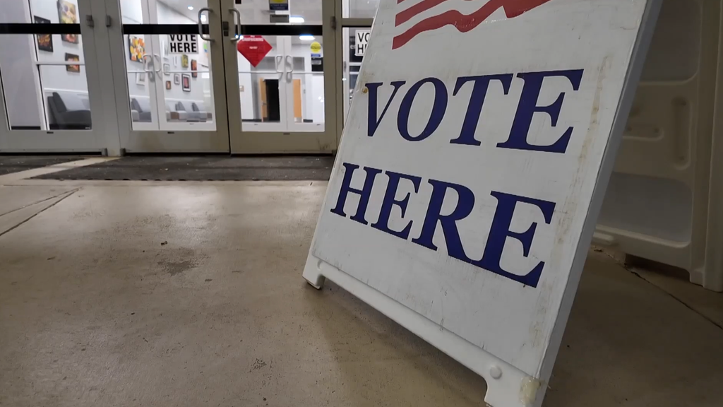 More than 200K Minnesotans have cast their ballots in midterm election — WCCO / CBS Minnesota, Bloomington Community news