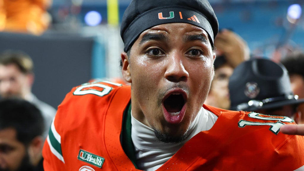 No. 3 Miami downs Florida State 43-35 in double-overtime thriller — CBS Miami, Bloomington Sports news