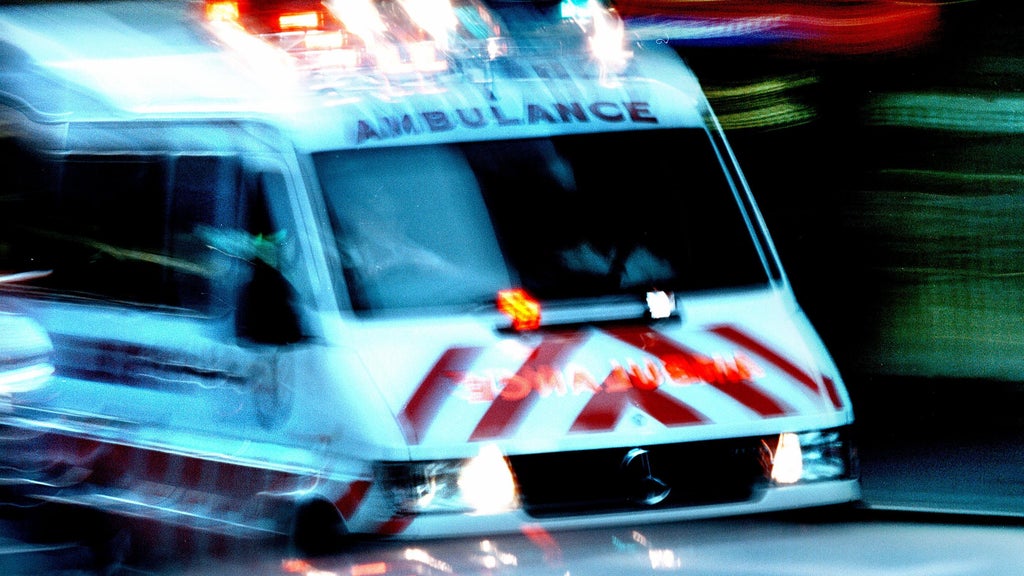 Woman arrested after allegedly setting man on fire in Miami-Dade, authorities say — CBS Miami, Bloomington Health news