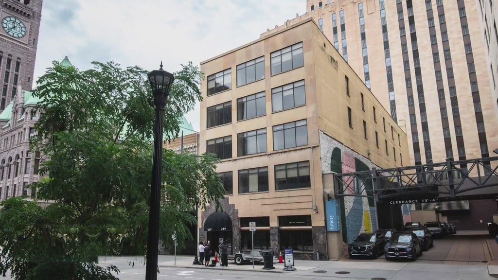 CEO who experienced homelessness as a child opens new Minneapolis family shelter — WCCO / CBS Minnesota, Bloomington Government news