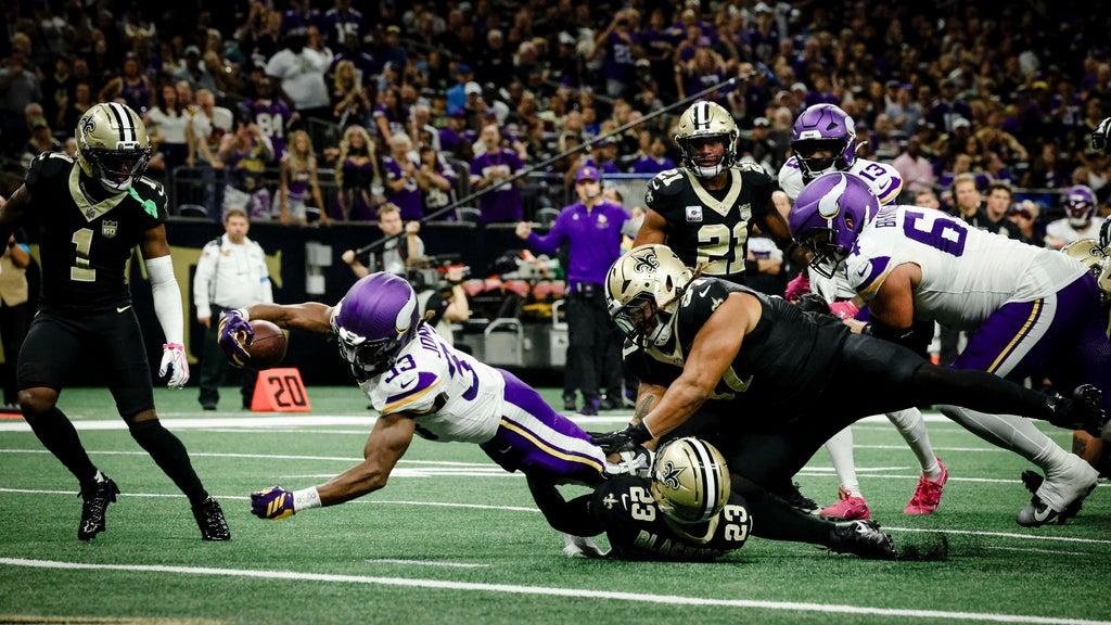 Jefferson, Jones, Murray all produce to help the unbeaten Vikings top Saints 23-13 โ WCCO / CBS Minnesota, Bloomington Sports news