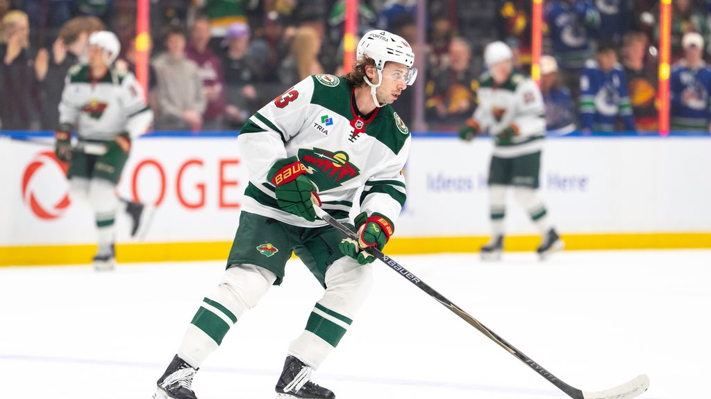 Quinn Hughes has goal, assist in his Vancouver return in Wild's 4-2 victory — WCCO / CBS Minnesota, Bloomington Sports news