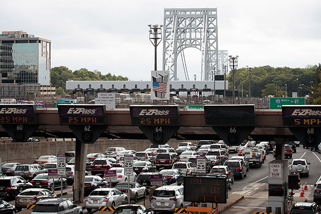 Fatal motorcycle crash closes upper lanes to NY on George Washington Bridge — Gothamist, Bloomington Community news