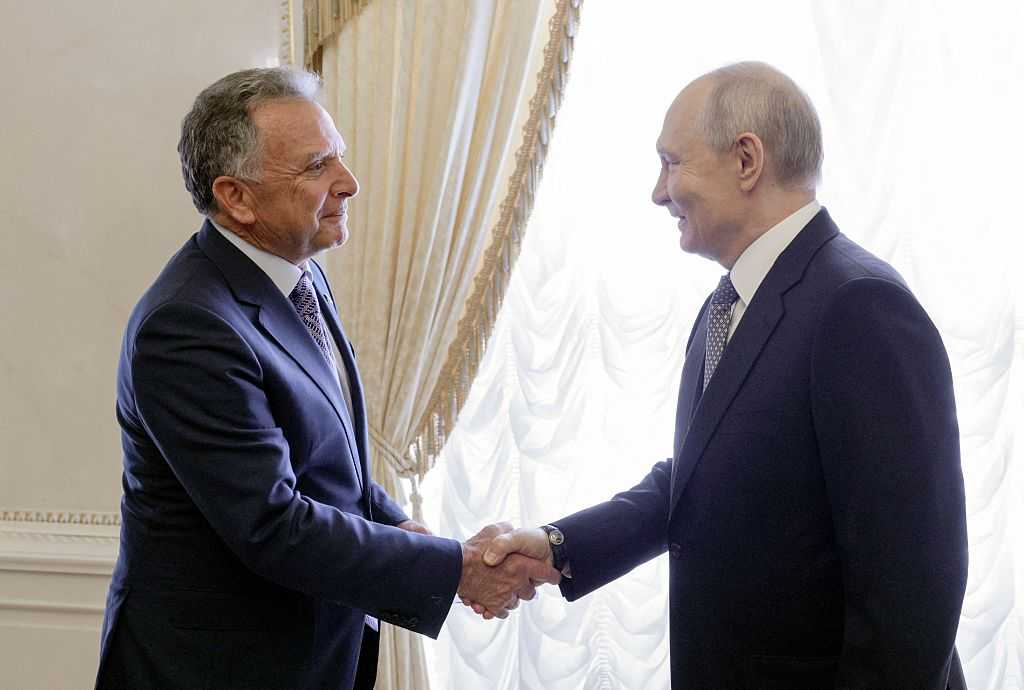 Putin agrees to resume trilateral talks between Russia, Ukraine and the US next month — WISN 12 Milwaukee