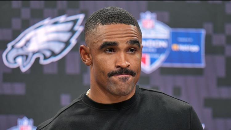 Eagles QB Jalen Hurts sidelined indefinitely with blood clots that could cost him the season — KARE 11 Sports, Bloomington Sports news