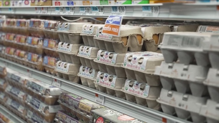 Bad vibes or big warning? The disconnect between consumer sentiment and actual spending keeps growing — KARE 11 Local, Bloomington Community news