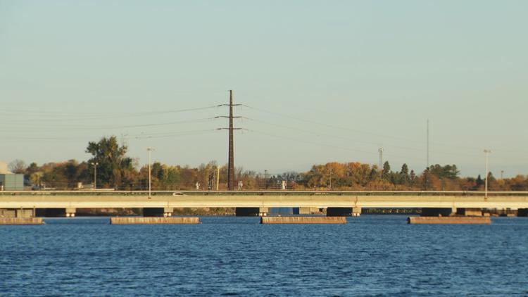 Border communities feel strain as U.S.-Canada trade war disrupts longtime friendship — Bloomington Community news