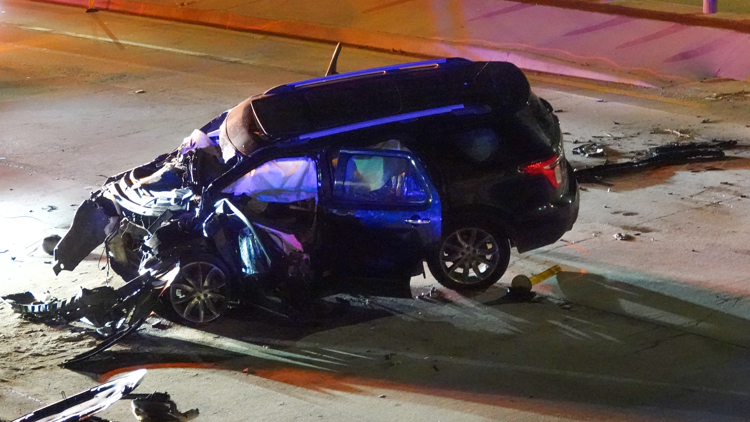 2 dead, 1 injured after rollover crash Wednesday night in East Austin — KVUE (Austin), Bloomington Community news