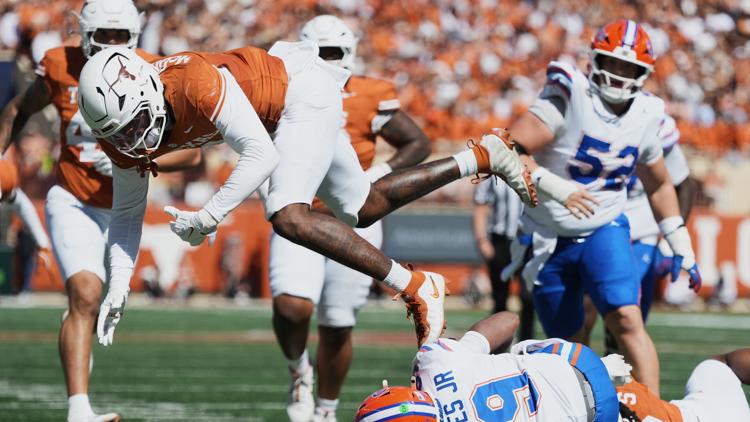 Good fortune continues to flip for No. 7 Texas after upset loss to Florida — KENS 5 (San Antonio), Bloomington Sports news