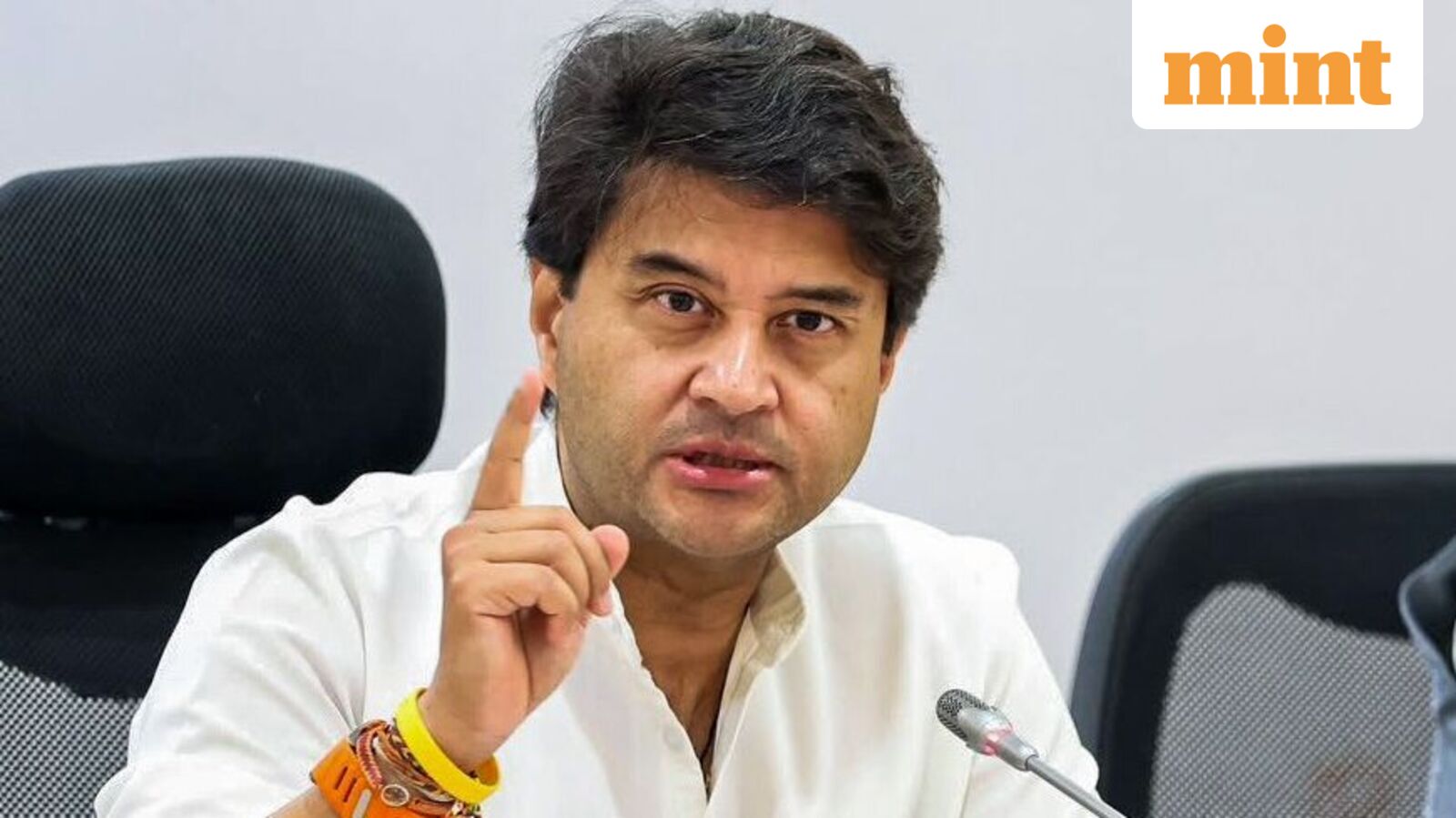Scindia says satcom security clearance rests with Home Ministry, denies bias — Mint India, Bloomington Technology news